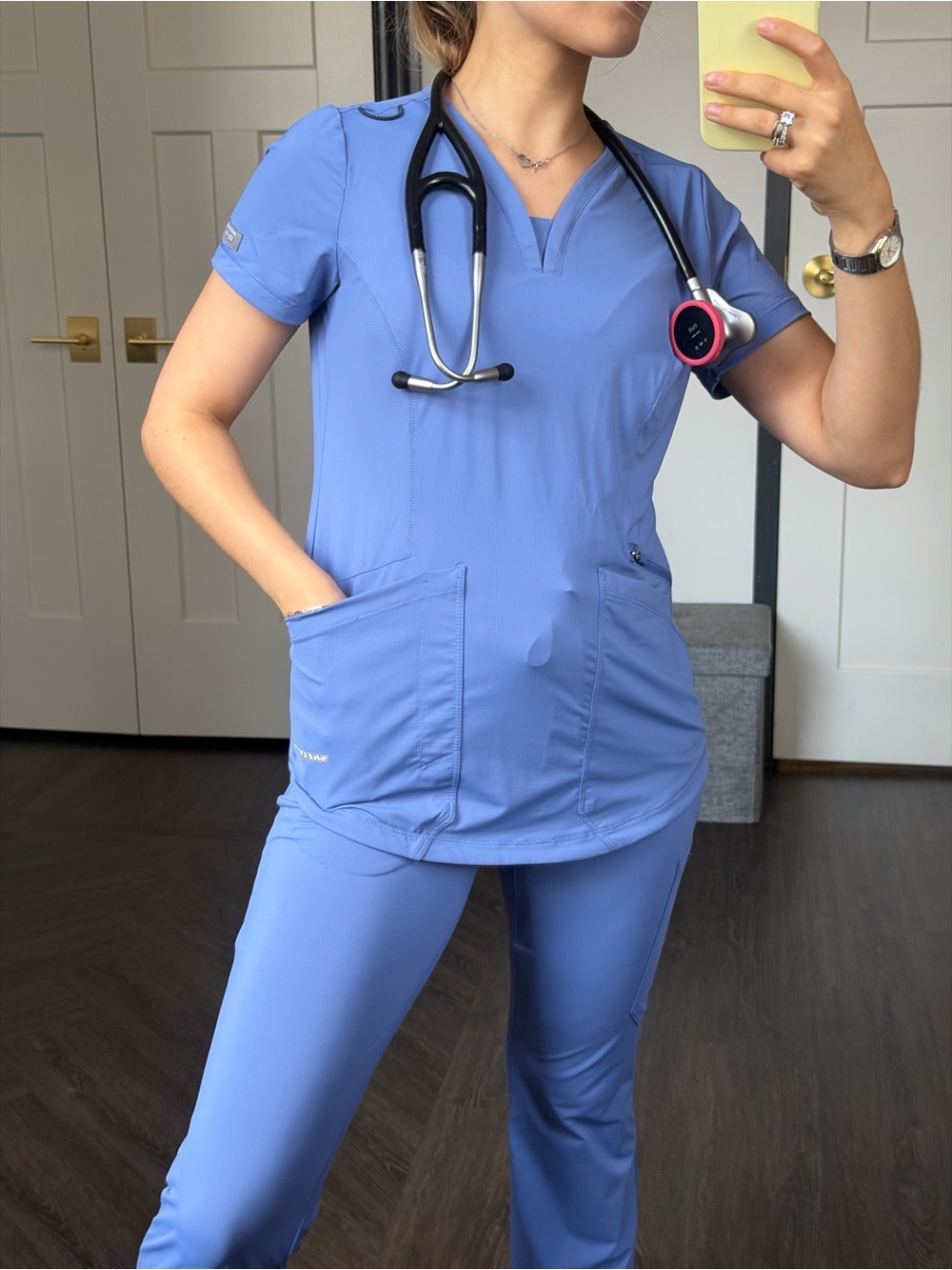Skechers V-Neck Scrubs in Periwinkle Blue Size XXS